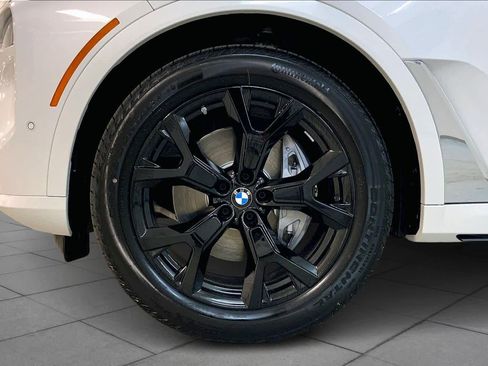 New 2026 BMW X7 xDrive40i image 11