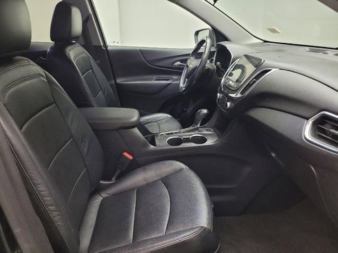 Used 2019 Chevrolet Equinox LT w/ Sun & Navigation Package AWD/4WD image 21