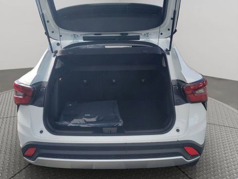 New 2025 Chevrolet Trax LT w/ Driver Confidence Package image 21