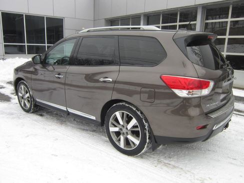 Used 2015 Nissan Pathfinder Platinum w/ Cargo Package image 29