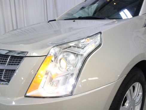 Used 2011 Cadillac SRX Luxury FWD image 34