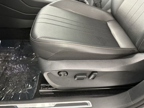 Used 2024 Volkswagen Tiguan Wolfsburg Edition image 16