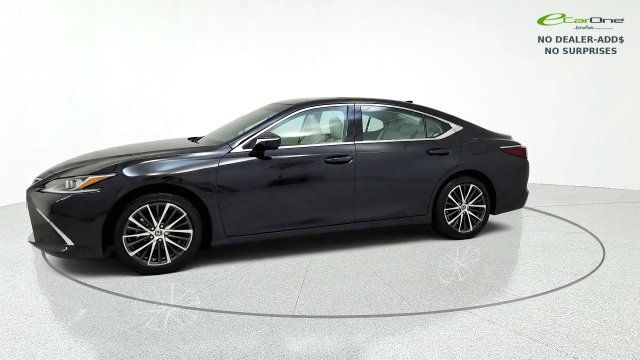 Used 2025 Lexus ES 350 w/ Premium Package FWD image 4