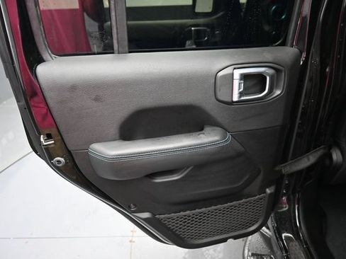 Used 2022 Jeep Wrangler Unlimited Rubicon 4xe w/ Steel Bumper Group AWD/4WD image 14