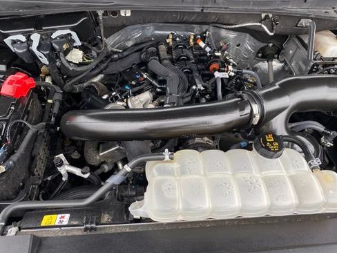 Used 2024 Ford Expedition Limited AWD/4WD image 22
