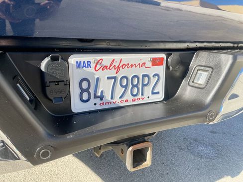 Used 2015 Ford F150 XLT w/ Equipment Group 302A Luxury image 48