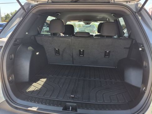 Used 2026 GMC Terrain Elevation w/ Technology Package II FWD image 29