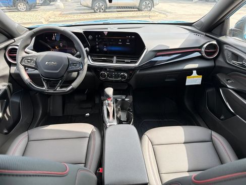 New 2026 Chevrolet Trax RS FWD image 15