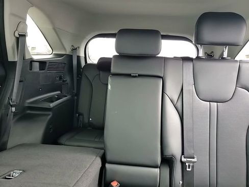 Used 2025 Kia Sorento S w/ Panoramic Sunroof Package image 12
