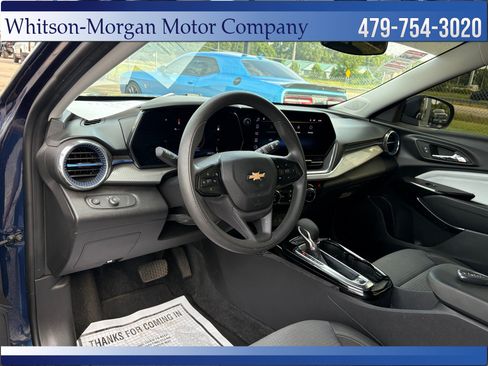 Used 2024 Chevrolet Trax LT FWD image 10