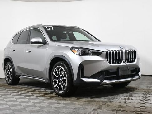 Used 2025 BMW X1 xDrive28i image 9