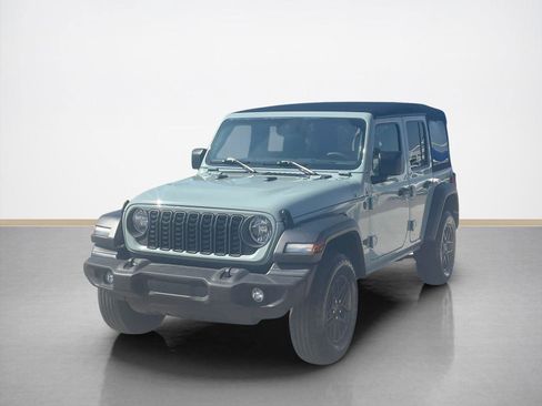 Used 2024 Jeep Wrangler Unlimited Sport AWD/4WD image 3