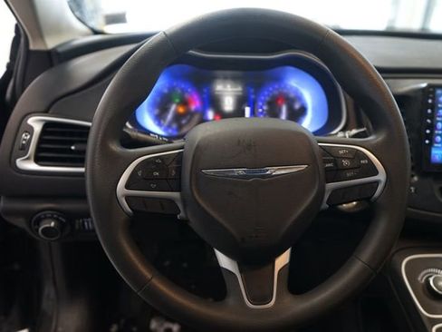 Used 2015 Chrysler 200 LX image 22
