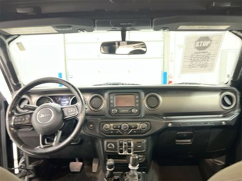 Used 2018 Jeep Wrangler Unlimited Sport S image 10