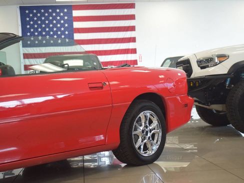 Used 2002 Chevrolet Camaro Z28 RWD image 17