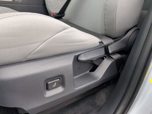 New 2026 Toyota Tacoma SR5 AWD/4WD image 10