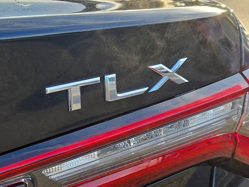 Used 2022 Acura TLX image 29