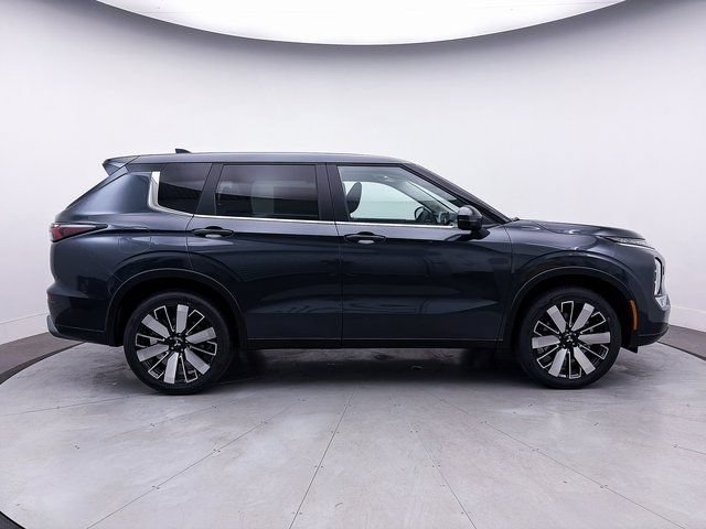 Used 2026 Mitsubishi Outlander SE AWD/4WD image 27