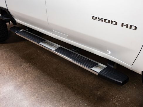 Used 2022 Chevrolet Silverado 2500 LTZ w/ LTZ Plus Package image 13