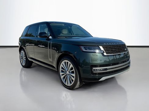 New 2025 Land Rover Range Rover SE image 7