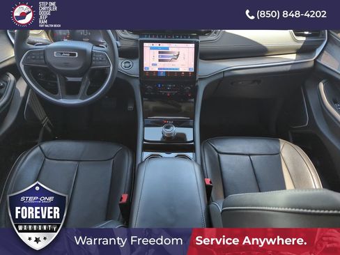 Used 2023 Jeep Grand Cherokee L Limited w/ Luxury Tech Group II RWD image 14