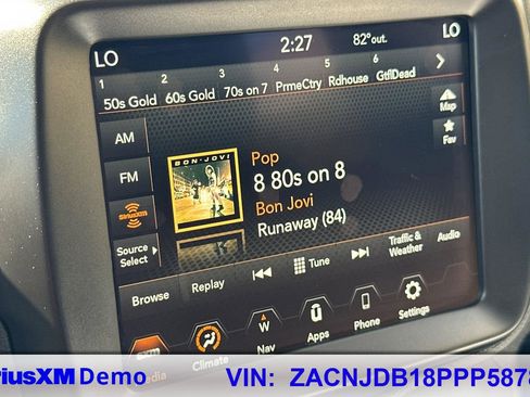 Used 2023 Jeep Renegade Latitude image 30