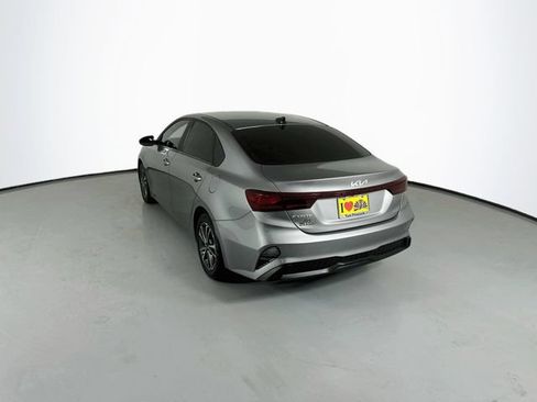 Used 2024 Kia Forte LXS FWD image 7
