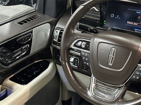 Used 2022 Lincoln Navigator L Black Label image 24
