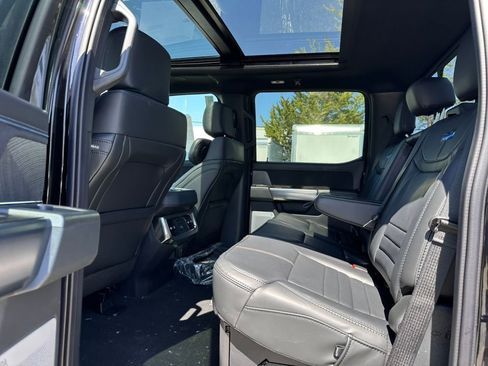 New 2025 Ford F350 Platinum w/ FX4 Off-Road Package image 20