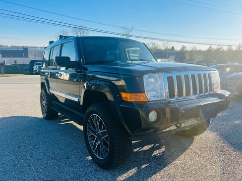 Used 2008 Jeep Commander Overland image 3