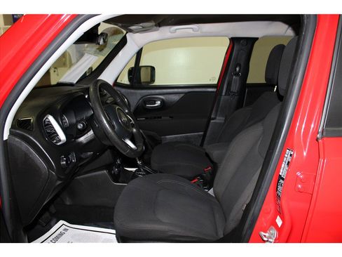 Used 2020 Jeep Renegade Sport image 10