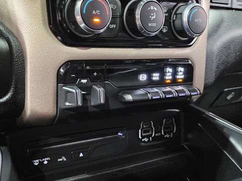 Used 2019 RAM 2500 Laramie AWD/4WD image 50