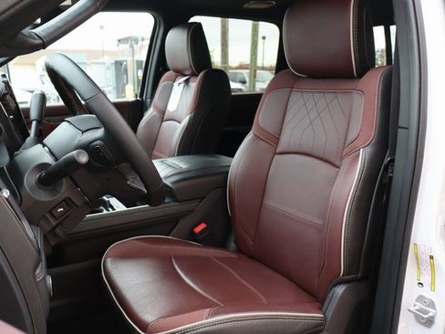 Used 2025 RAM 3500 Limited w/ Max Tow Package image 15