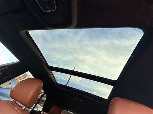 Used 2019 Audi Q8 Prestige w/ Towing Package image 23