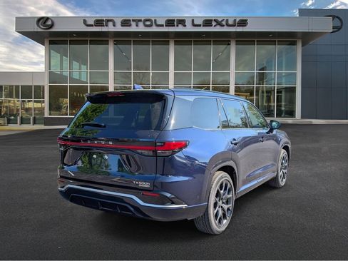 New 2026 Lexus TX 500h AWD image 2
