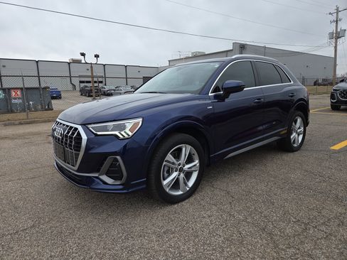 Used 2023 Audi Q3 2.0T Premium Plus w/ Premium Plus Package image 1