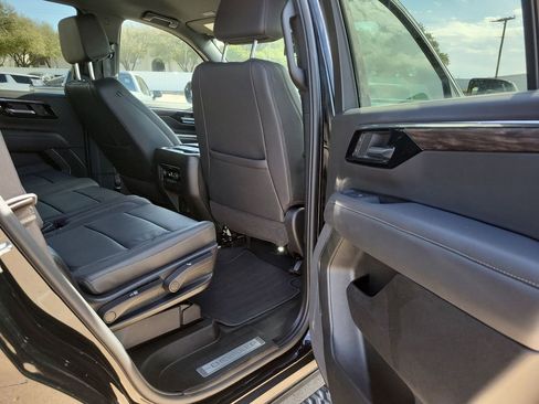 Used 2025 Chevrolet Tahoe Z71 image 25