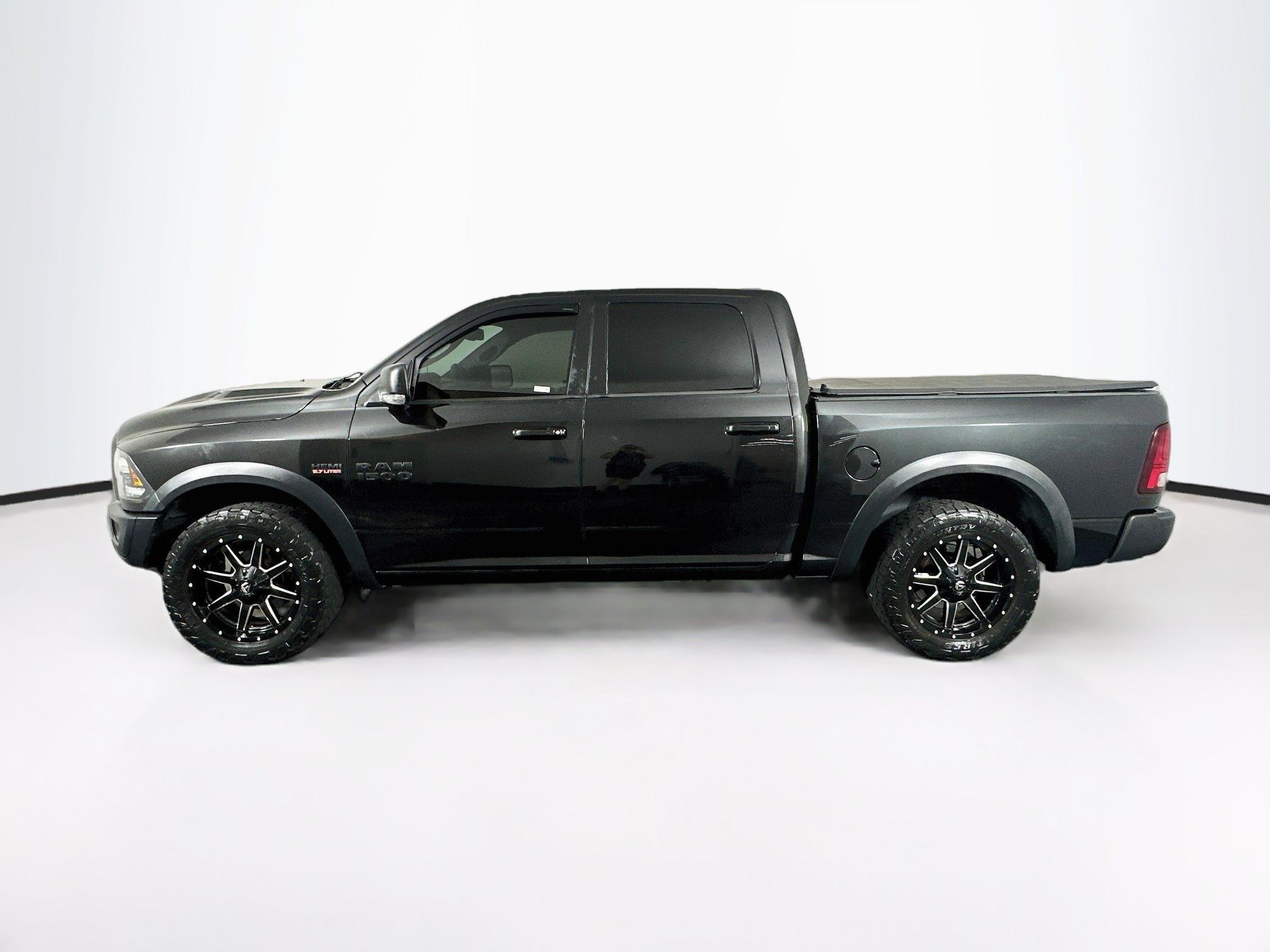 Used 2017 RAM 1500 Rebel w/ Luxury Group AWD/4WD image 4