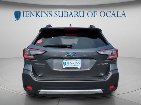 Used 2025 Subaru Outback Limited w/ Popular Package #2 image 4