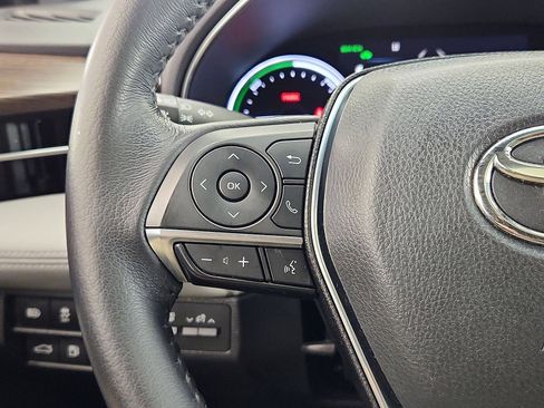 Certified 2019 Toyota Avalon XLE image 17