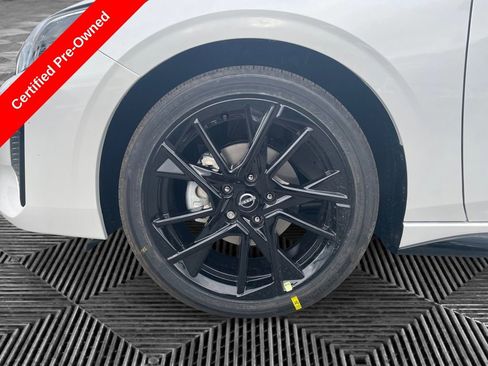 Certified 2025 Nissan Sentra SR w/ Midnight Edition image 38