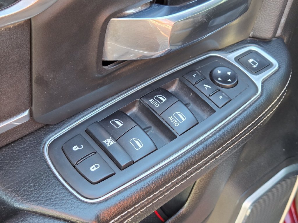 Used 2019 RAM 2500 Laramie AWD/4WD image 22