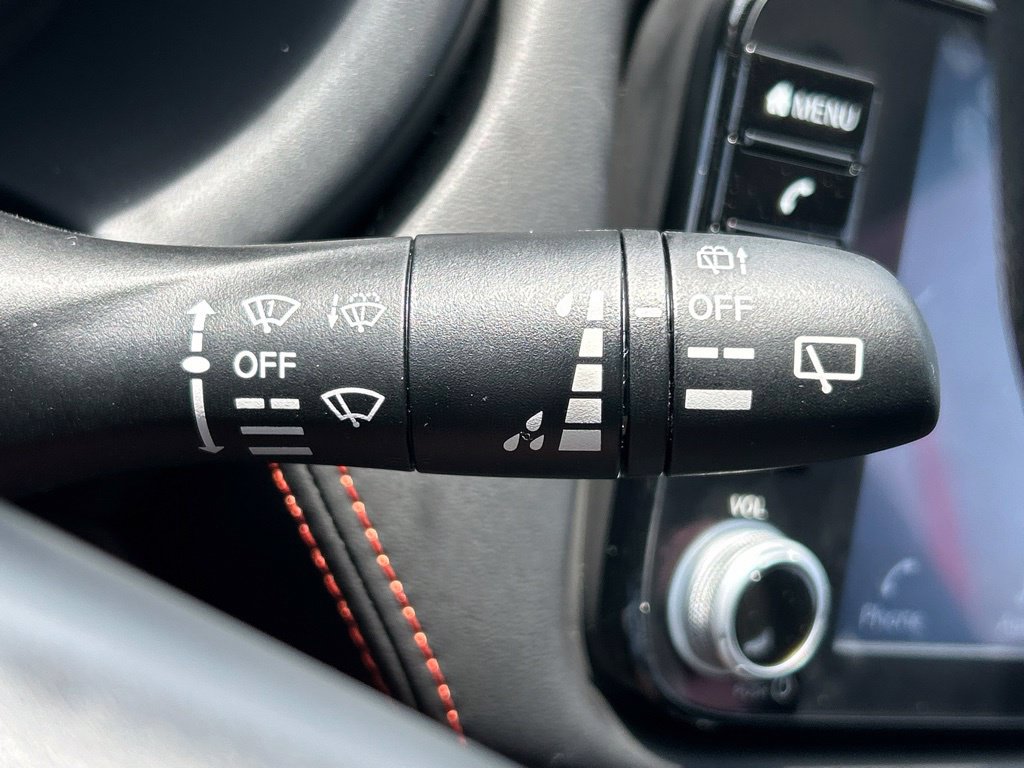 Certified 2024 Nissan Kicks SR w/ SR Premium Package FWD image 29