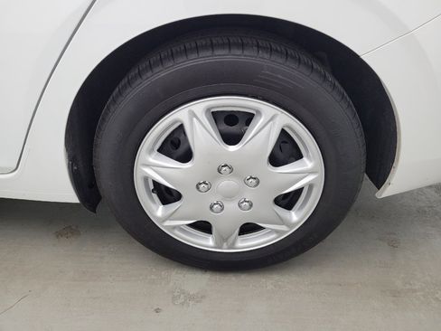 Used 2024 Nissan Sentra S FWD image 31