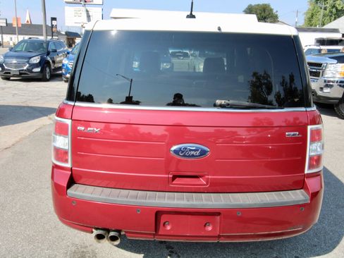 Used 2009 Ford Flex SEL image 5