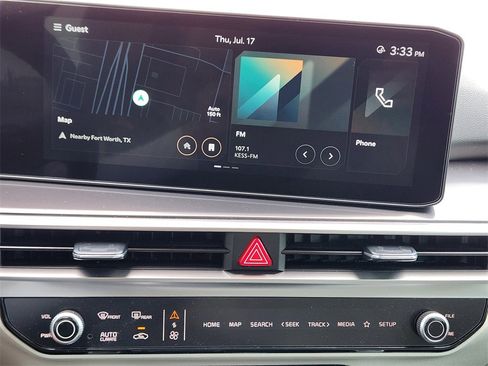 New 2025 Kia Sorento S image 8