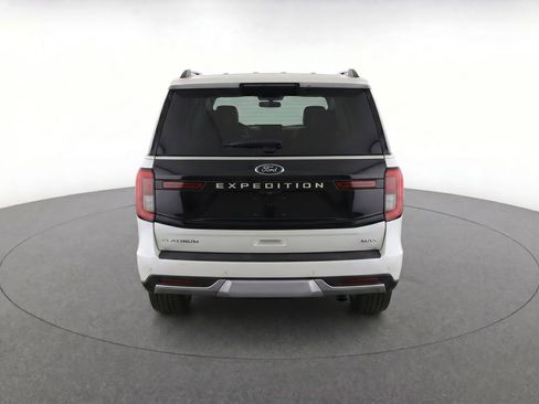 Used 2025 Ford Expedition Max Platinum AWD/4WD image 7