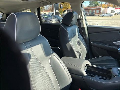 Used 2023 Acura RDX AWD w/ Advance Package image 32