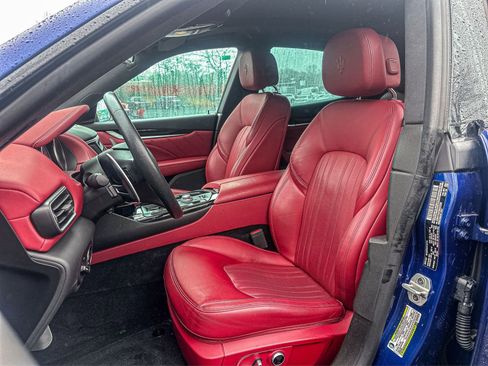 Used 2021 Maserati Levante S image 13