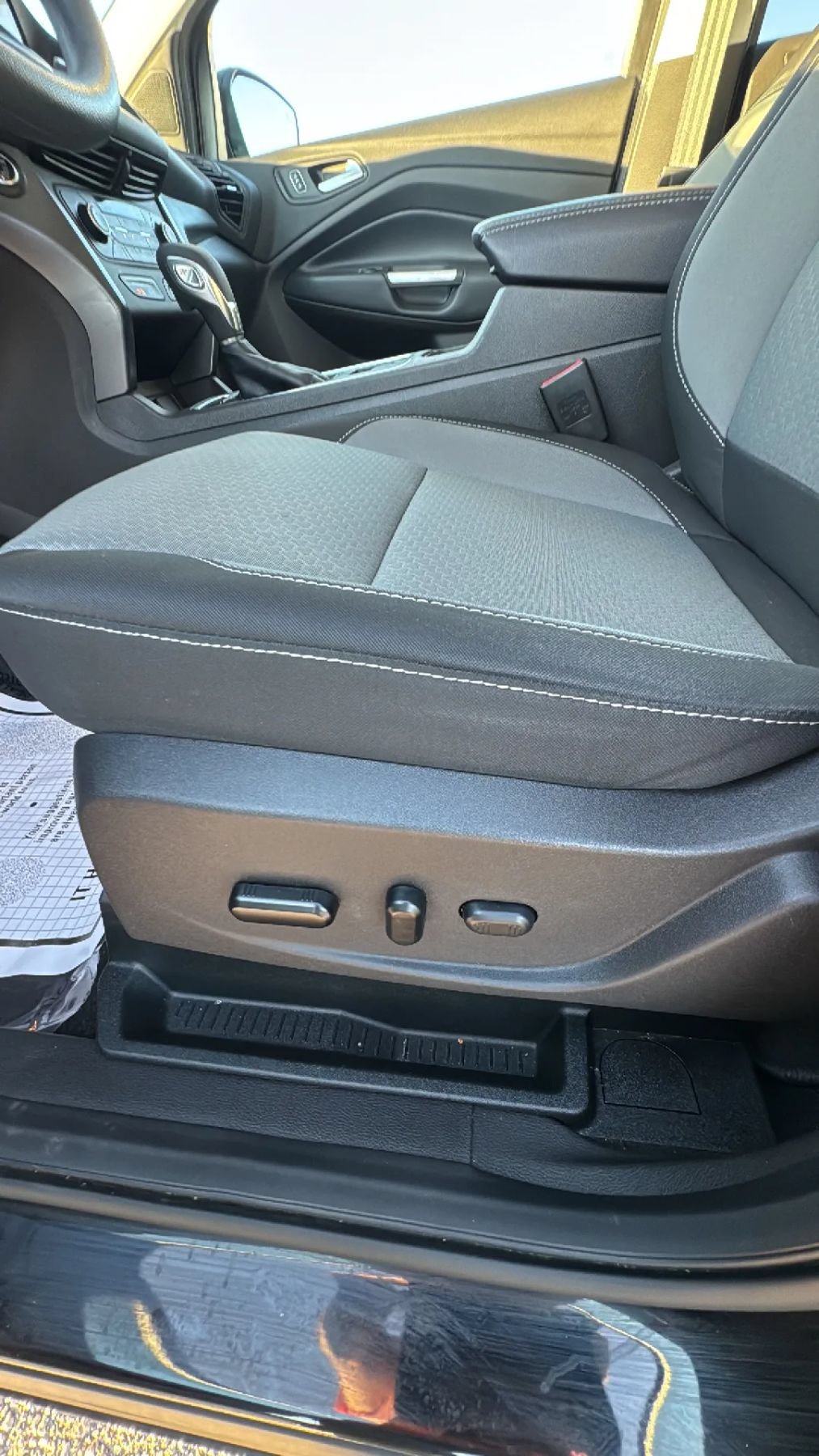Used 2019 Ford Escape SE AWD/4WD image 14